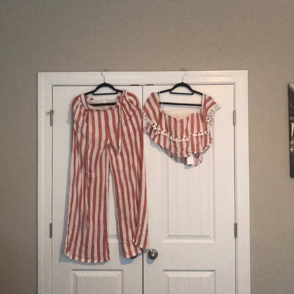 2 piece Vicci matching outfit. New with tags!